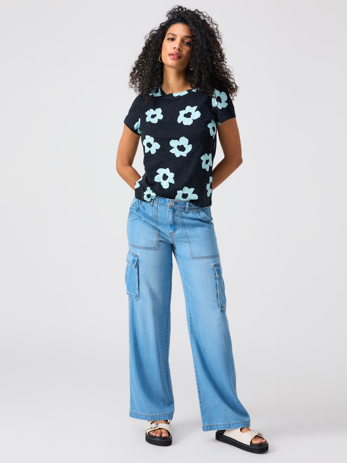 The Perfect Tee Aqua Flower Pop